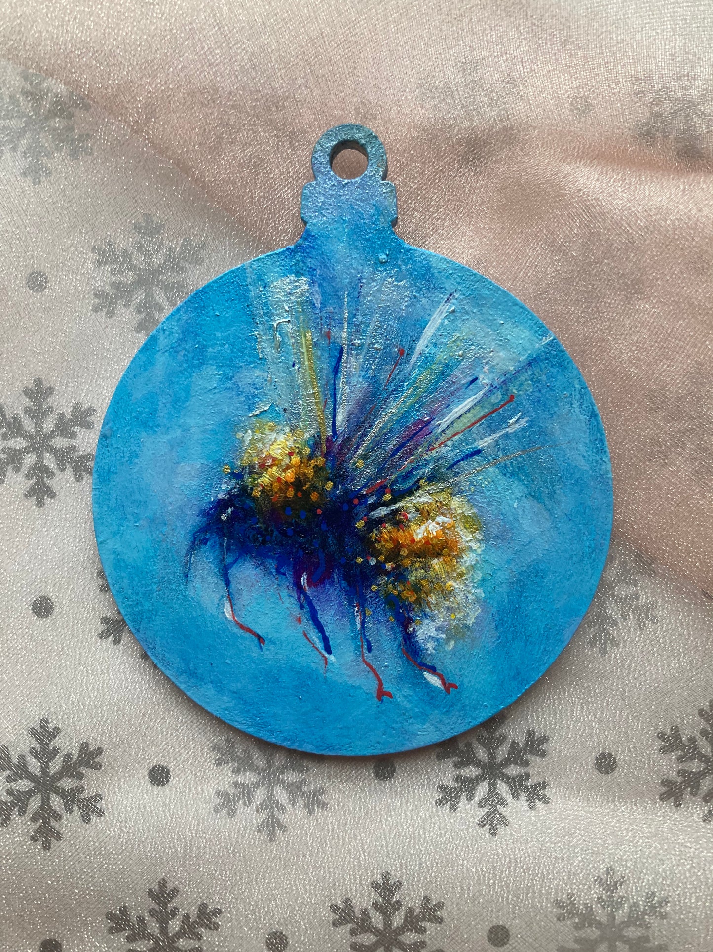 Hand painted Hanging Ornament (Bee blue)